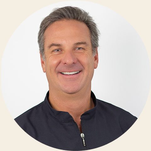 Dr. Eduardo Crooke